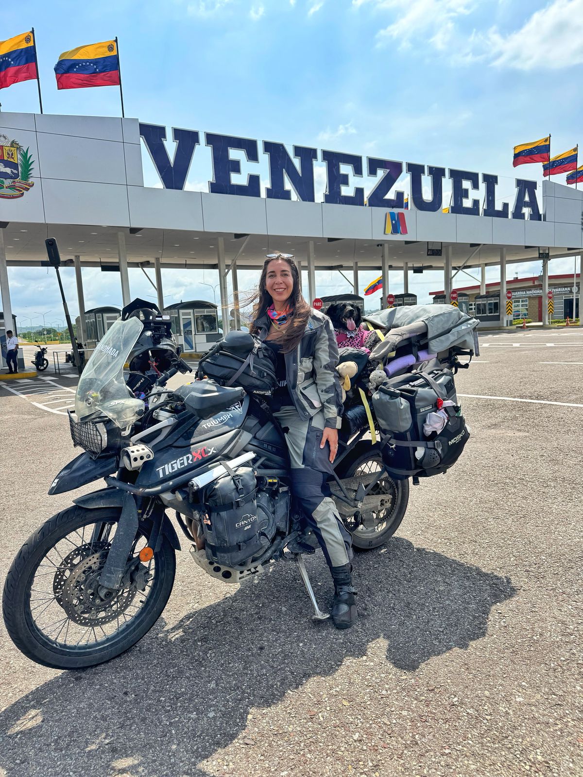 Una viajera del alma: Valeria y Uma, de Argentina a Alaska con corazón venezolano
