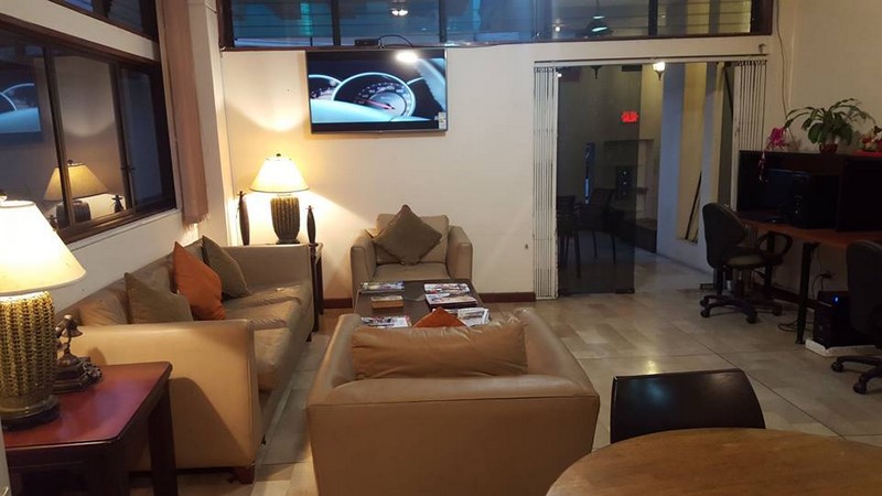HOSTAL MURALI