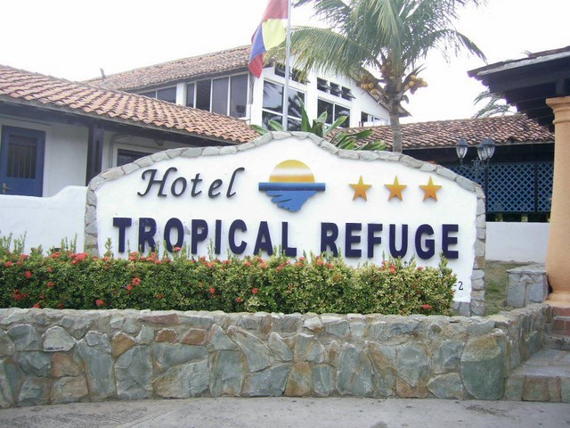 HOTEL TROPICAL REFUGE